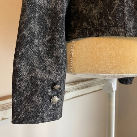 𝅺TWENTY One Large Black and Gray Blue Jean Jacket - Picture 4 of 8